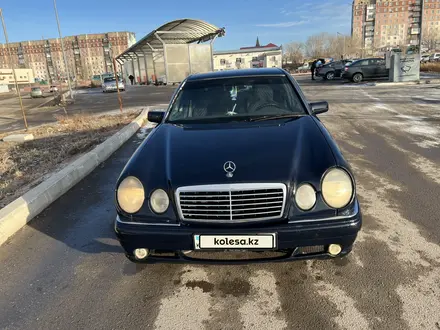 Mercedes-Benz E 230 1995 года за 1 250 000 тг. в Караганда – фото 7