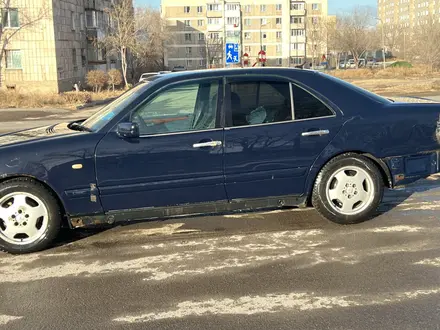 Mercedes-Benz E 230 1995 года за 1 250 000 тг. в Караганда – фото 9