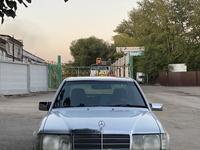 Mercedes-Benz E 260 1991 годаfor1 350 000 тг. в Караганда