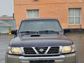 Nissan Patrol, 2002