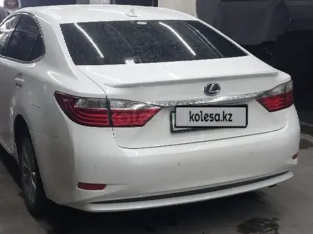 Lexus ES 300h 2013 года за 13 000 000 тг. в Алматы