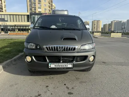 Hyundai Starex 2001 года за 3 000 000 тг. в Шымкент – фото 5