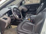 Hyundai Tucson 2013 года за 9 000 000 тг. в Уральск – фото 4