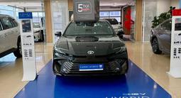 Toyota Camry Luxe eCVT 2026 года за 26 190 000 тг. в Астана