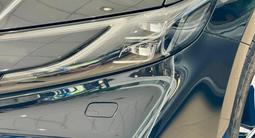 Toyota Camry Luxe eCVT 2026 года за 26 190 000 тг. в Астана – фото 3