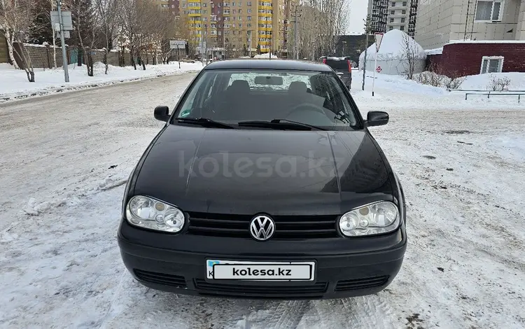 Volkswagen Golf 2002 года за 2 700 000 тг. в Астана