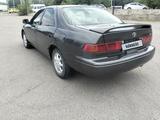 Toyota Camry 2000 года за 3 000 000 тг. в Алматы – фото 5