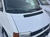 Volkswagen Transporter 2002 года за 4 900 000 тг. в Атбасар – фото 3