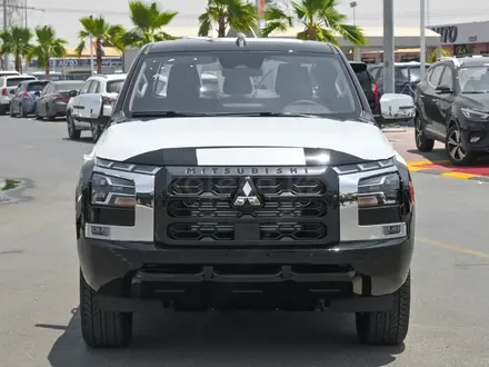 Mitsubishi L200 DC Invite 2024 года за 14 120 000 тг. в Алматы – фото 2