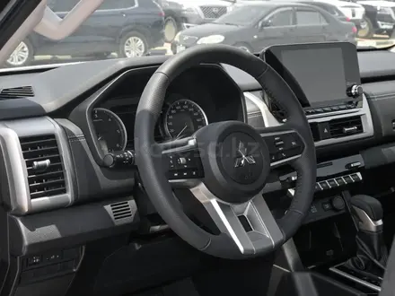 Mitsubishi L200 DC Invite 2024 года за 14 120 000 тг. в Алматы – фото 14