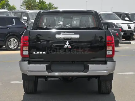 Mitsubishi L200 DC Invite 2024 года за 14 120 000 тг. в Алматы – фото 5