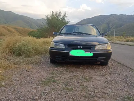 Toyota Camry 1998 года за 2 200 000 тг. в Алматы – фото 4