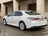 Toyota Camry 2019 года за 14 500 000 тг. в Караганда – фото 5