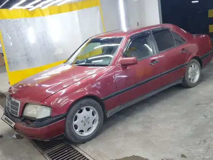 Mercedes-Benz C 180 1993 года за 1 600 000 тг. в Семей – фото 5