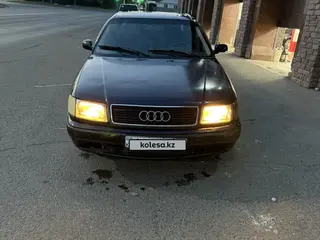 Audi 100