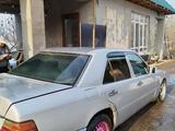 Mercedes-Benz E 200 1992 года за 700 000 тг. в Алматы – фото 2