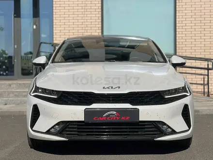 Kia K5 2023 года за 16 100 000 тг. в Астана