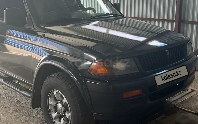 Mitsubishi Montero 1998 годаfor3 800 000 тг. в Караганда