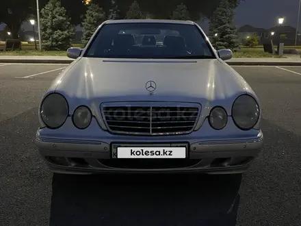 Mercedes-Benz E 240 2001 года за 3 500 000 тг. в Талдыкорган – фото 16