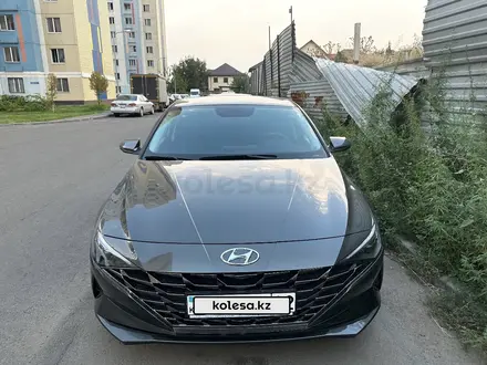 Hyundai Elantra 2023 года за 11 900 000 тг. в Алматы – фото 3