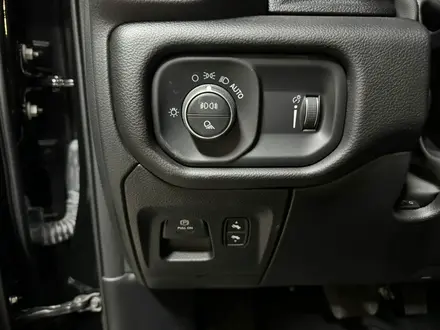 Dodge RAM 2024 года за 43 900 000 тг. в Алматы – фото 30