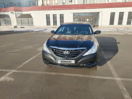 Hyundai Sonata 2010 года за 5 480 000 тг. в Атырау – фото 2