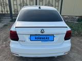 Volkswagen Polo 2015 года за 5 600 000 тг. в Атырау