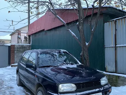 Volkswagen Golf 1993 года за 850 000 тг. в Алматы