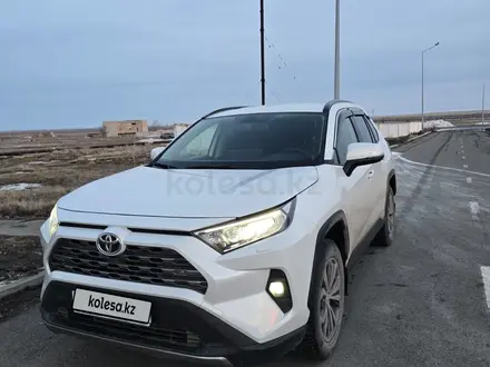 Toyota RAV4 2025 года за 24 000 000 тг. в Семей – фото 18