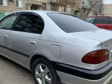 Toyota Avensis 2000 года за 3 000 000 тг. в Актобе – фото 3