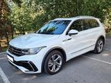 Volkswagen Tiguan 2021 года за 19 500 000 тг. в Алматы