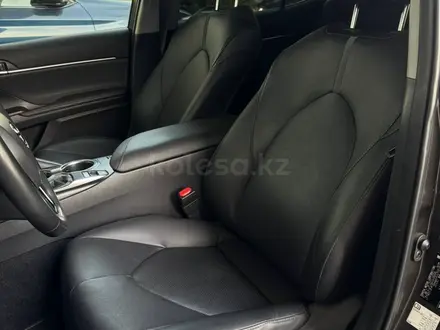 Toyota Camry Prestige 2023 года за 15 390 000 тг. в Алматы – фото 15