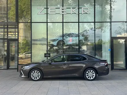 Toyota Camry Prestige 2023 года за 15 390 000 тг. в Алматы – фото 7