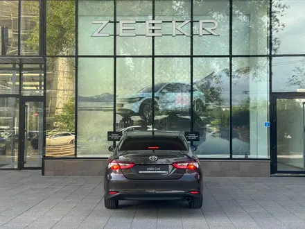 Toyota Camry Prestige 2023 года за 15 390 000 тг. в Алматы – фото 5
