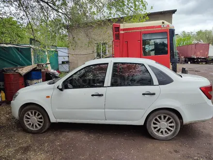 ВАЗ (Lada) Granta 2190 2013 года за 2 000 000 тг. в Караганда – фото 5