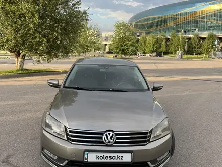 Volkswagen Passat 2012 года за 5 555 555 тг. в Алматы – фото 17