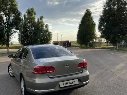 Volkswagen Passat 2012 года за 5 555 555 тг. в Алматы – фото 3