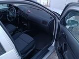 Volkswagen Golf 2001 года за 1 900 000 тг. в Усть-Каменогорск – фото 5