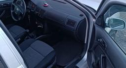 Volkswagen Golf 2001 года за 1 900 000 тг. в Усть-Каменогорск – фото 5