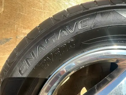 Диски с шинами Dunlop EnasaveRV504 215/65R15 от Ниссан Эльгранд Е50 6*139.7 за 170 000 тг. в Алматы – фото 7