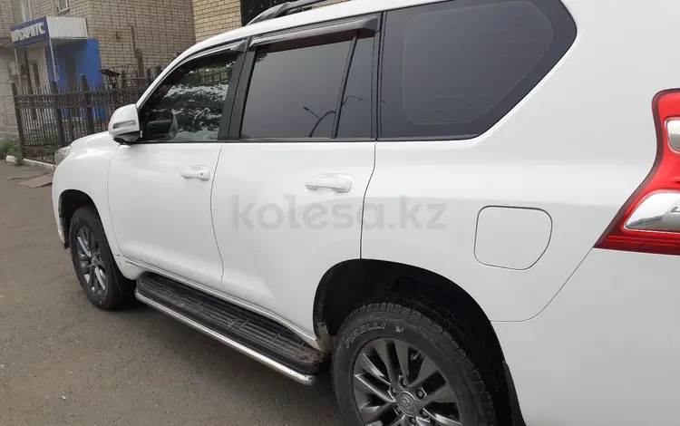 Toyota Land Cruiser Prado 2015 года за 18 700 000 тг. в Уральск