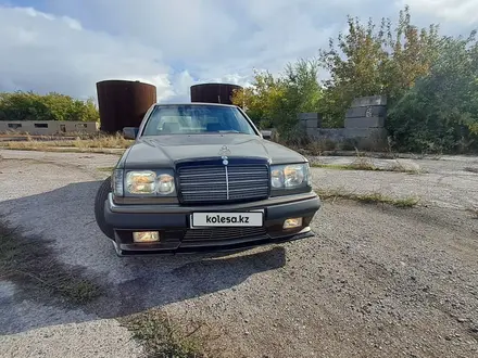 Mercedes-Benz E 220 1993 годаүшін3 100 000 тг. в Караганда – фото 7