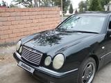 Mercedes-Benz E 280 1998 года за 2 850 000 тг. в Кентау – фото 2