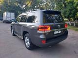 Toyota Land Cruiser 2018 года за 29 500 000 тг. в Петропавловск – фото 2