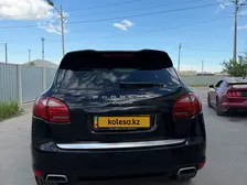 Porsche Cayenne, 2012