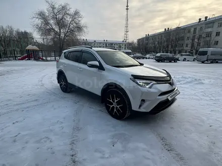 Toyota RAV4 2018 года за 13 800 000 тг. в Астана – фото 4