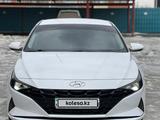 Hyundai Elantra 2021 года за 9 500 000 тг. в Актобе – фото 4
