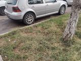 Volkswagen Golf 2002 годаfor2 800 000 тг. в Мерке