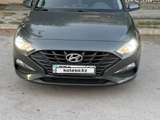 Hyundai i30, 2022