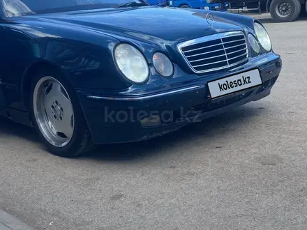 Mercedes-Benz E 280 2000 года за 3 800 000 тг. в Шымкент